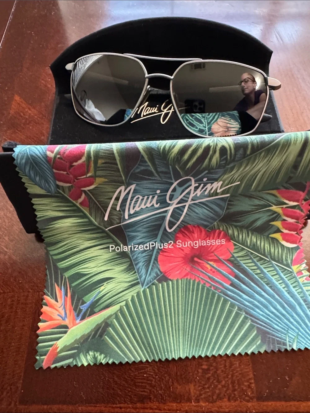Maui Jim Men’s Aviator Sunglasses – Silver Metal Frame, Gray Glass Lenses
